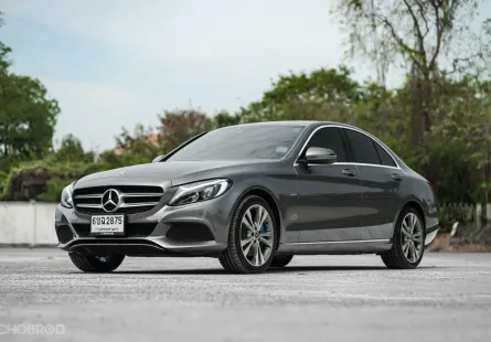 Benz C350e Avantgarde Minorchange ปี 2017 เลขไมล์นางฟ้า 60,000 กม . มือเดียวป้ายแดง