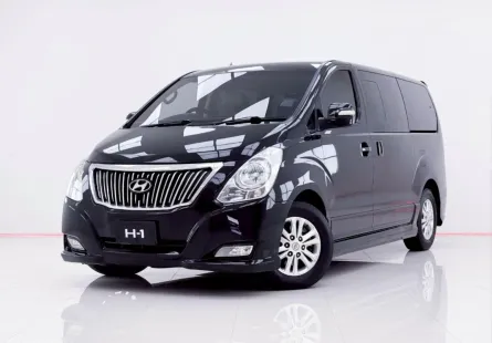 6A957 HYUNDAI H-1 2.5 DELUXE  2012