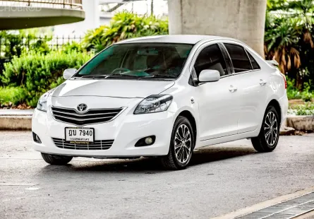 2010 Toyota VIOS 1.5 E รถเก๋ง 4 ประตู 
