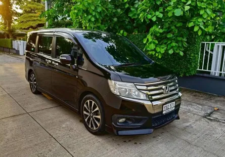 2013 Honda STEPWGN SPADA 2.0 JP Wagon ออกรถง่าย รถศูนย์ไทย ไมล์น้อย 