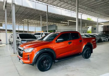 ISUZU D-MAX 3.0 V-CROSS M 4WD 2020 รถสวย มือแรกออกห้าง ไมล์น้อย 2 หมื่นโล TOP สุด รับประกันตัวถังสวย