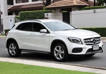 2018 Mercedes-Benz GLA-Class 1.6 GLA200 รถเก๋ง 5 ประตู รถบ้านแท้ ไมล์น้อย 