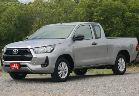 TOYOTA HILUX REVO Z-Edition 2.4 Entry Smart Cab M/T ปี2022 สีเงิน 