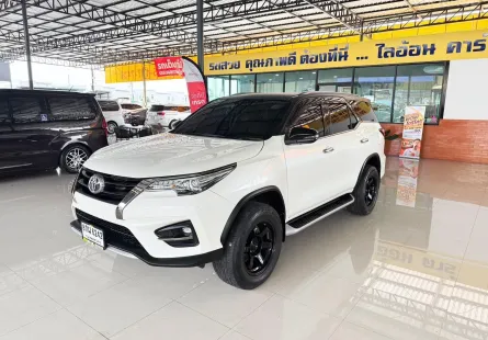 Toyota Fortuner 2.8 TRD Sportivo (ปี 2019) SUV AT - 4WD ออกรถใช้เงิน 0 บาท
