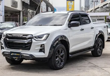 2023  Isuzu Dmax Cab4 3.0M Vcross 4WD A/T รถสวยสภาพป้ายแดง สภาพใหม่กริป