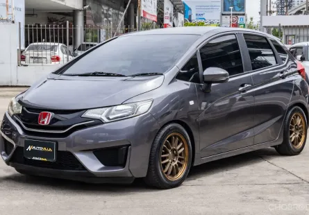 2017 Honda Jazz 1.5V  รถสวยสภาพพร้อมใช้งาน