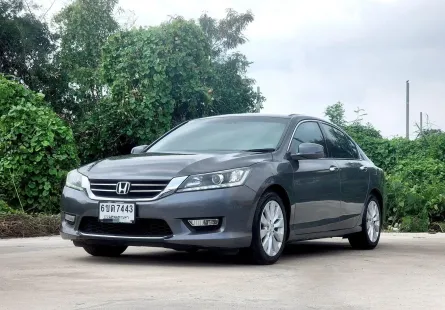 2013 Honda ACCORD 2.0 รถเก๋ง 4 ประตู 