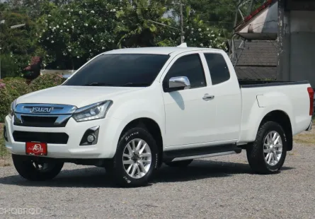 ISUZU D-MAX 3.0 Ddi Z-Prestige Space cab ตัวสูง M/T ปี2019 สีขาว