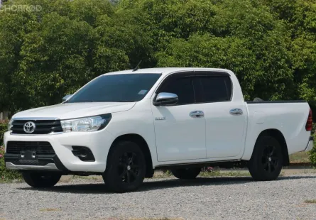 TOYOTA HILUX REVO 2.4J+ ตัวเตี้ย สี่ประตู M/T ปี2019 สีขาว