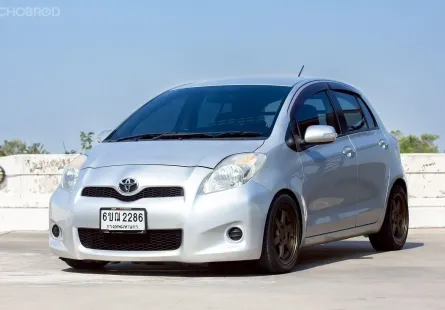 2013 Toyota YARIS 1.5 E รถเก๋ง 5 ประตู 