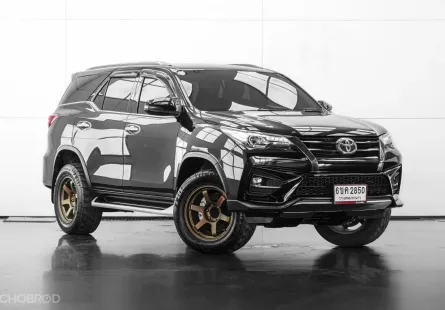 ขาย Fortuner มือสอง 2019 Toyota Fortuner 2.8 TRD Sportivo 2WD SUV ฟรีดาวน์ ฟรีส่งรถ การันตีรถสวย100%