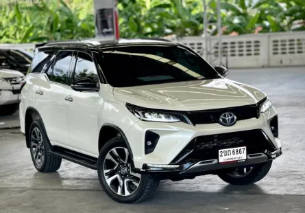 ขาย Fortuner มือสอง 2022 Toyota Fortuner 2.4 Legender 2WD SUV ฟรีดาวน์ ฟรีส่งรถ การันตีรถสวย100% 