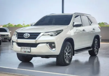 TOYOTA FORTUNER 2.4 V 2WD ปี2019