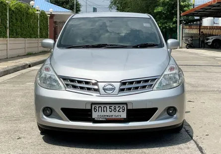 2010 Nissan Tiida 1.6 M รถเก๋ง 4 ประตู 