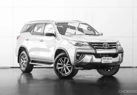 2018 Toyota Fortuner 2.4 V 2WD SUV ฟรีดาวน์ ฟรีส่งรถ การันตีรถสวย100%
