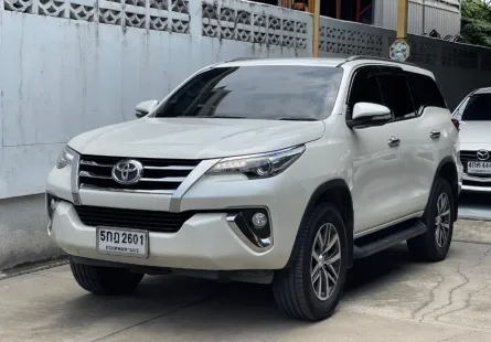 2016 Toyota Fortuner 2.8 V SUV รถสภาพดี มีประกัน ไมล์แท้ มือเดียวป้ายแดง  