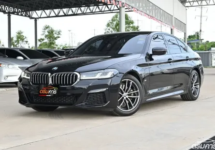 BMW 520d 2.0 G30 M Sport 2022 ตัวไมเนอร์เชนจ์ LCIตัวท๊อปชุดแต่งศุนย์รอบคัน ยังมี BSI