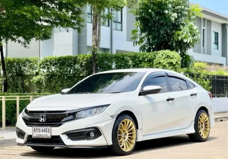 2018 Honda CIVIC 1.8 E i-VTEC รถเก๋ง 4 ประตู 