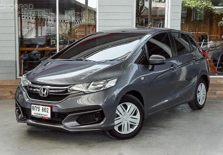 2019 Honda JAZZ 1.5 i-VTEC รถเก๋ง 5 ประตู 