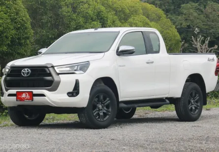 TOYOTA HILUX REVO 2.4 MID CAB 4WD M/T ปี2021(แท้) โฉมหมูป่า สีขาว