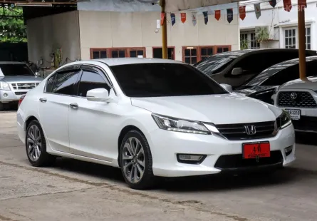 2014 Honda ACCORD 2.0 EL รถเก๋ง 4 ประตู 