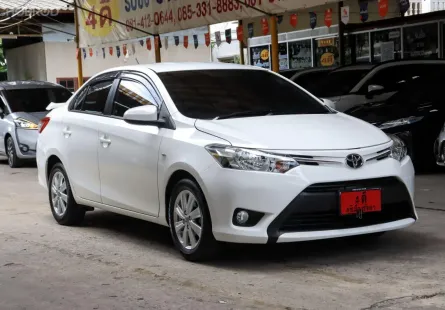 2013 Toyota VIOS 1.5 E รถเก๋ง 4 ประตู 