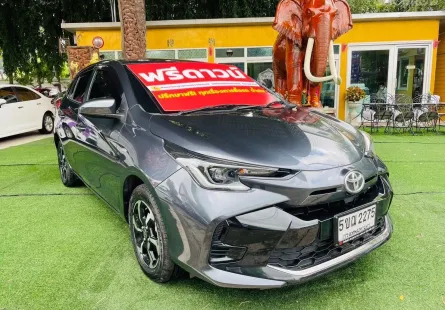 2024 Toyota YARIS 1.2 Sport รถเก๋ง 5 ประตู ฟรีดาวน์