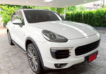 2015 Porsche CAYENNE 3.0 E-Hybrid SUV เจ้าของขายเอง รถสวย ไมล์น้อย 