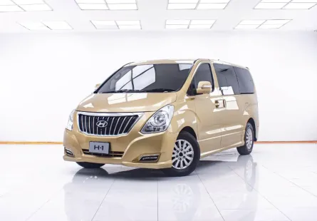 1D458 HYUNDAI H-1 2.5 DELUXE AT 2018