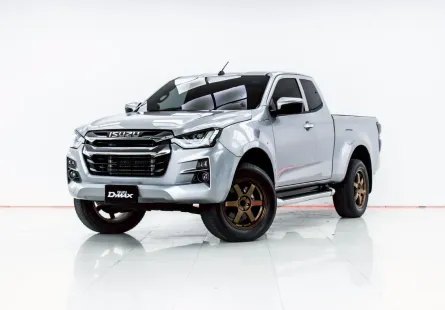 3A913 ISUZU D-MAX 1.9 L HI-LANDER SPACECAB MT 2020