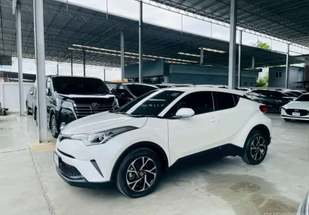 TOYOTA CH-R 1.8 MID ปี 2020 รถสวย มือแรกออกห้าง ไมล์น้อย 6 หมื่นโล TOP ยางใหม่ ปี 25 รับประกันตัวถัง