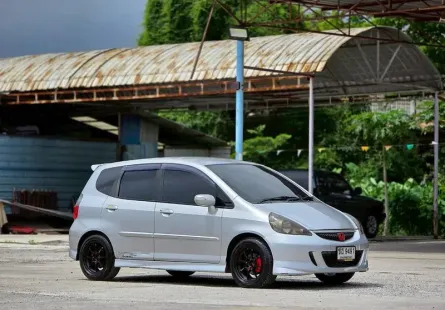รถ Honda Jazz GD ตัวท็อปสุดในรุ่น1.5AT ปี 2006 มือเดียวป้ายแดง