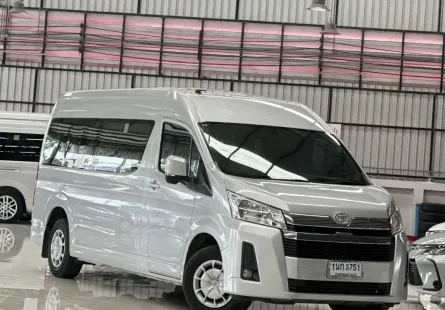 2020 Toyota COMMUTER 2.8 MT