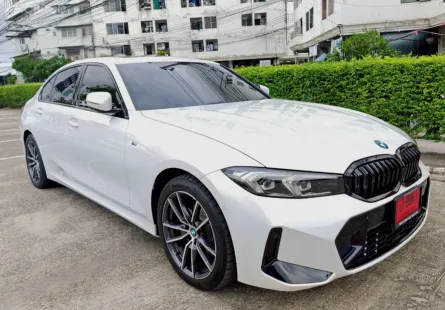 2023 BMW 3 Series 2.0 320Li รถเก๋ง 4 ประตู ขายรถสวย ไมล์น้อย มือเดียวป้ายแดง 