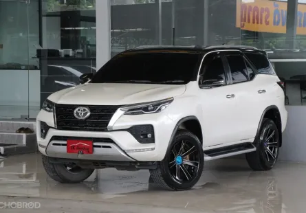 Toyota Fortuner 2.4 V ปี 2020 รถบ้านมือเดียว ไมล์แท้ 50,000โล เข้าศูนย์ตลอด สวยเดิมทั้งคัน ฟรีดาวน์
