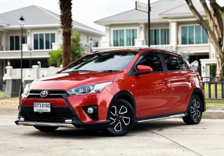 2017 Toyota YARIS 1.2 TRD Sportivo รถเก๋ง 5 ประตู 