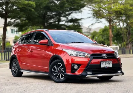 2017 Toyota YARIS 1.2 TRD Sportivo รถเก๋ง 5 ประตู ไมล์น้อย มือเดียวป้ายแดง 