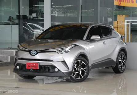 Toyota C-HR 1.8 HV MID ปี2020 รถบ้านมือเดียว ไมล์น้อยเข้าศูนย์ตลอด สวยเดิมทั้งคันรับประกัน ออกรถ0บาท