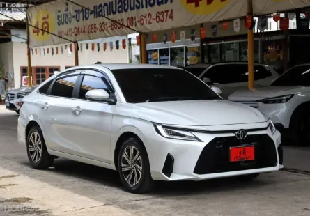 2024 Toyota Yaris Ativ 1.2 Premium รถเก๋ง 4 ประตู 