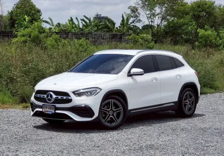 MERCEDES-BENZ GLA200 AMG Dynamic (W247) ปี 2022 ประหยัดเป็นล้าน คอมแพค SUV สุดหรู ภายในกว้างนั่งสบาย