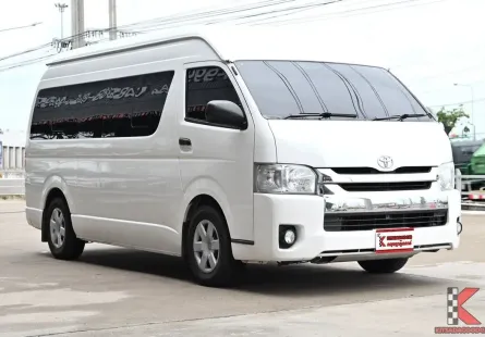 Toyota Hiace 2.7 COMMUTER VVTi 2017 รถใช้งานในครอบครัวป้ายฟ้าแท้ ติด CNG จากศูนย์
