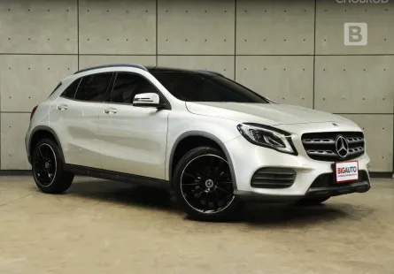 2020 Mercedes-Benz GLA250 2.0 W156 AMG Dynamic SUV AT รุ่น TOP สุด MODEL MINORCHANGE (Facelift) B206