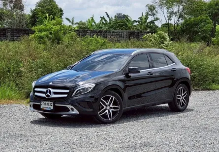 MERCEDES-BENZ GLA200 Urban (W156) ปี 2015 Compact SUV สุดหรู แห่งค่ายดวงดาว คล่องตัว ราคาน่าคบ