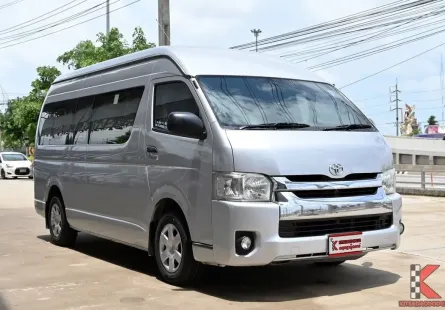 Toyota Hiace 3.0 COMMUTER D4D 2019 รถตู้ใช้งานในครอบครัวป้ายฟ้า เกียร์ออโต้ขับง่าย 
