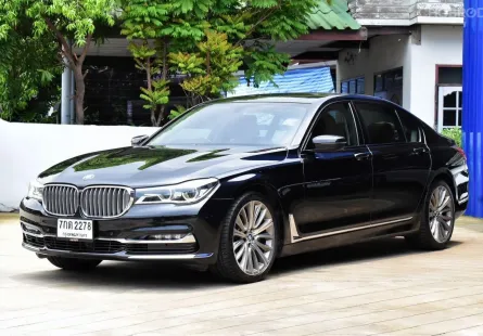 2017 BMW 7 Series 3.0 740iL รถเก๋ง 4 ประตู 