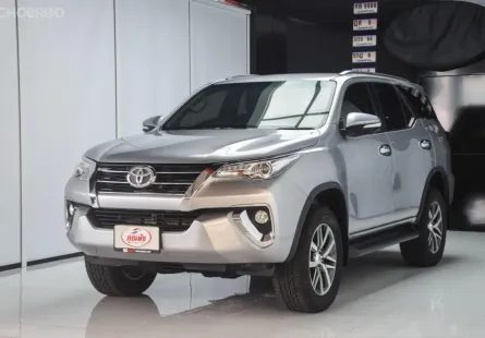 Toyota Fortuner 2.4 ปี 2015จด2016