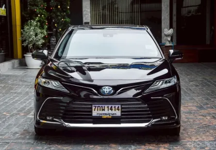 2020 Toyota CAMRY 2.5 HV Premium รถเก๋ง 4 ประตู ฟรีดาวน์ รถสวยไมล์น้อย 