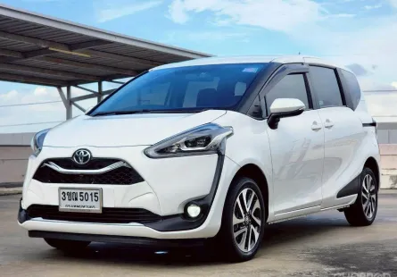 2022 Toyota Sienta 1.5 V รถตู้/MPV 