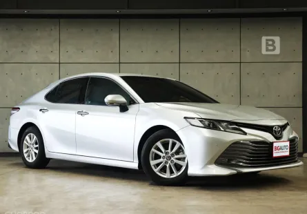 2020 Toyota Camry 2.0 G Sedan AT ไมล์เเท้ พร้อมสีบรอนซ์เงินที่สวยแบบเรียบร้อย เรียบหรูมีรสนิยม B7488