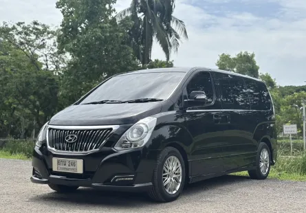 2017 Hyundai Grand Starex 2.5 VIP รถตู้/VAN 